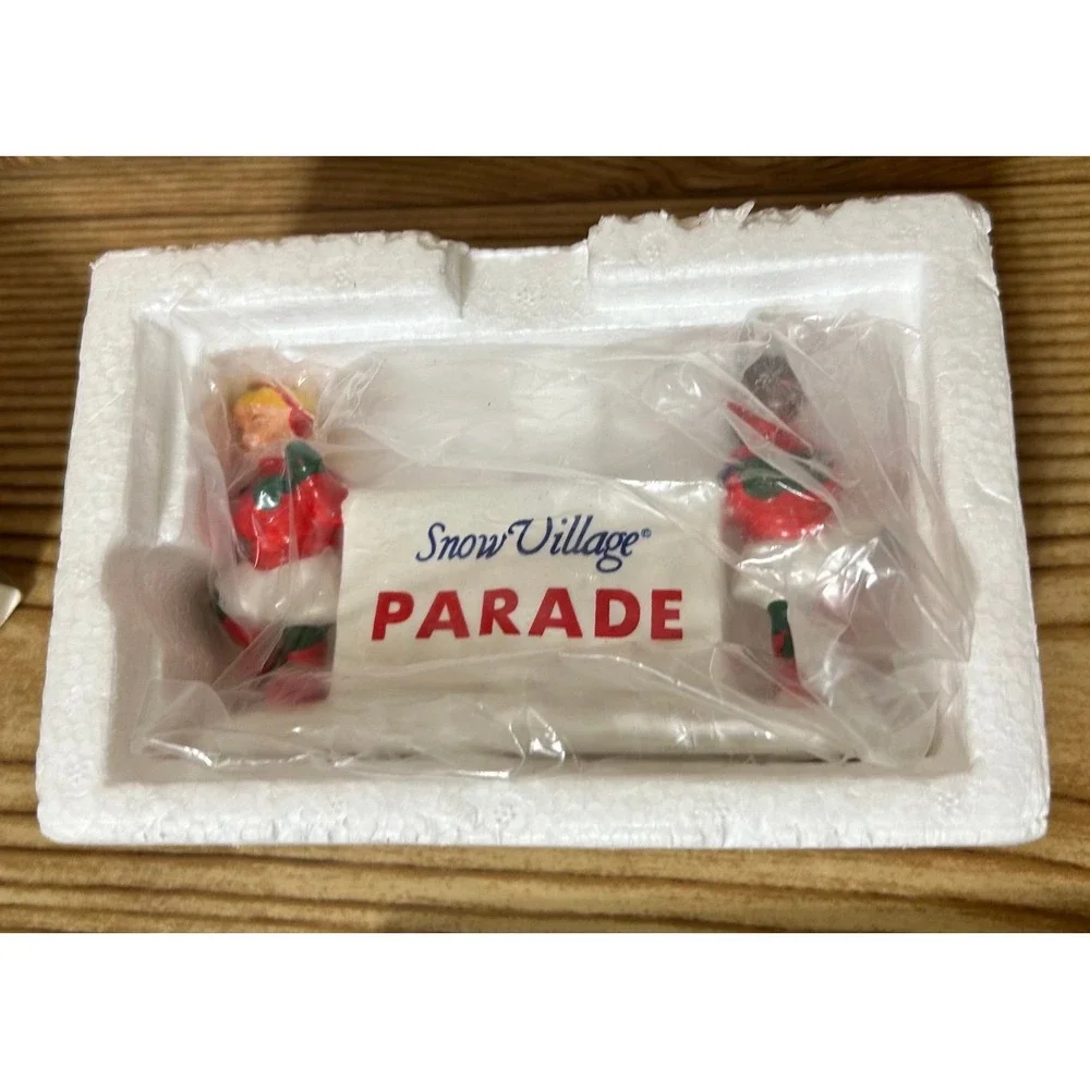 Dept 56 The Original Snow Village Come Join the Parade #54119 with box